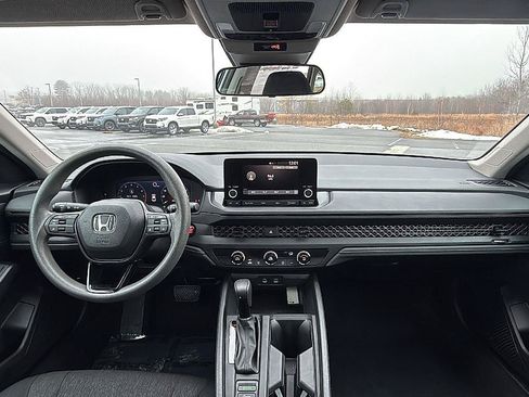 Used 2023 Honda Accord LX image 25