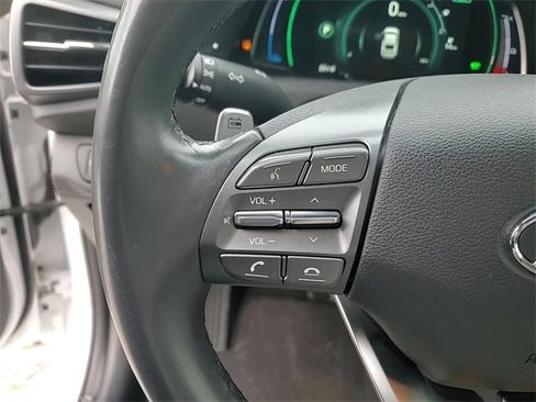 Used 2021 Hyundai Ioniq SE image 15