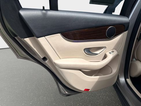 Certified 2020 Mercedes-Benz GLC 300 image 12