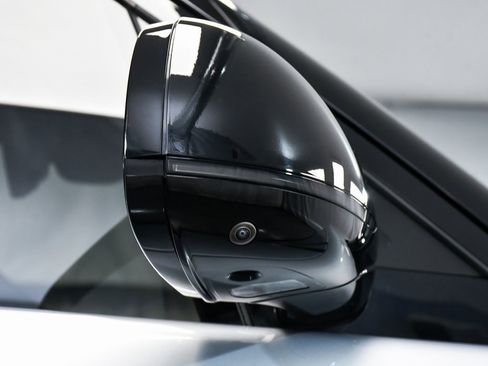 Used 2025 Land Rover Range Rover SE image 83