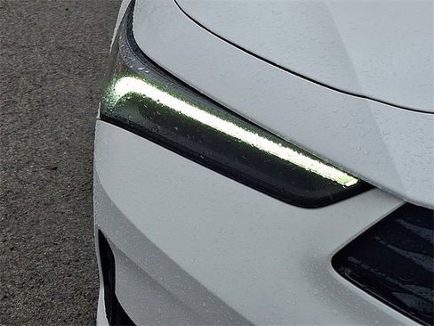 Used 2024 Acura Integra image 9