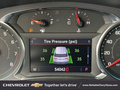 Used 2023 Chevrolet Traverse LT FWD image 17
