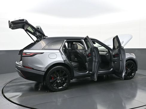 Used 2020 Land Rover Range Rover Velar R-Dynamic S image 54