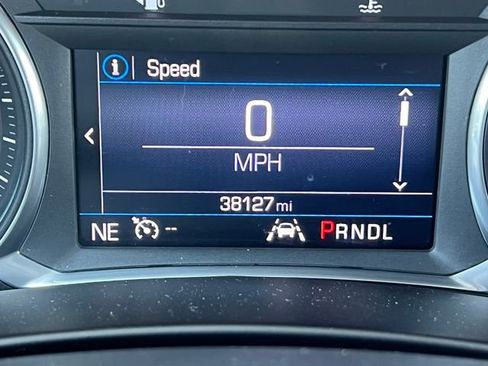 Used 2020 Chevrolet Equinox LT w/ Driver Convenience Package AWD/4WD image 6