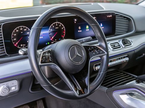 Used 2024 Mercedes-Benz GLE 450 4MATIC image 27