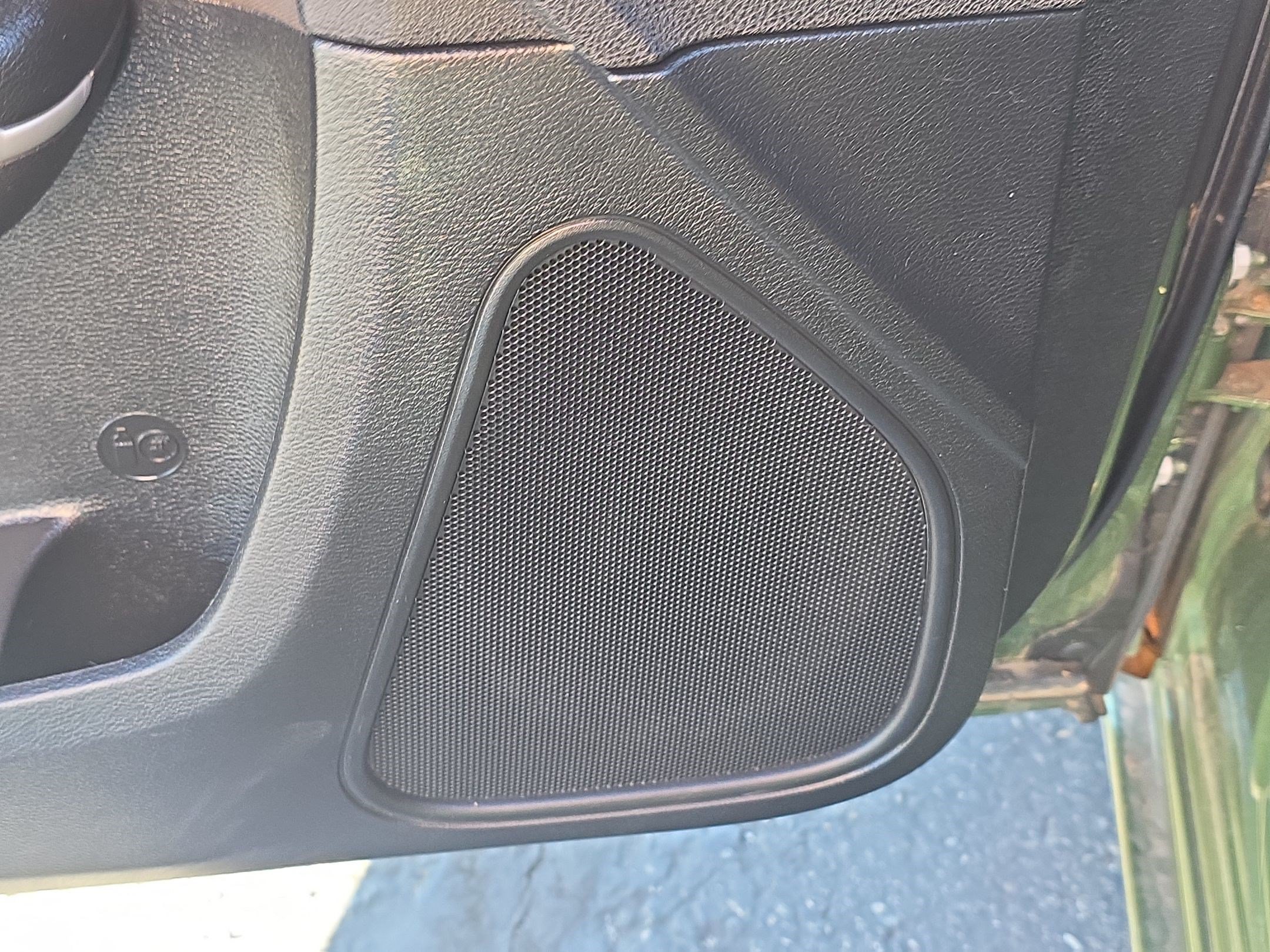 Used 2020 Dodge Charger SXT RWD image 15