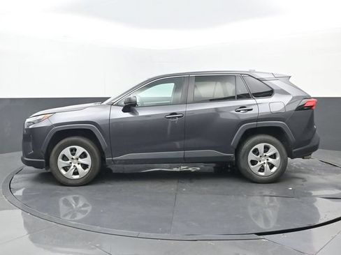 Used 2023 Toyota RAV4 LE FWD image 7