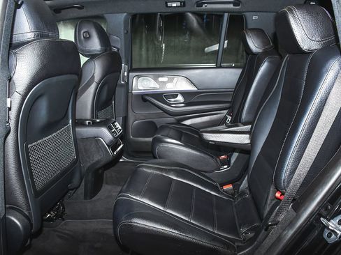 Used 2023 Mercedes-Benz GLS 450 4MATIC image 55