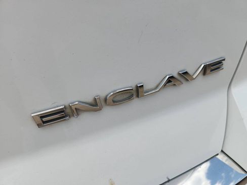 Used 2017 Buick Enclave Premium w/ Experience Buick Package FWD image 32