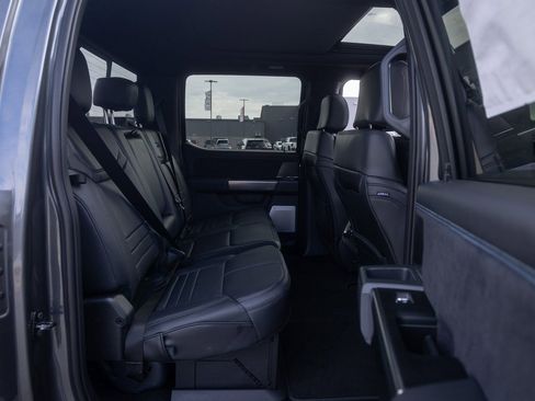 New 2026 Ford F250 Platinum w/ FX4 Off-Road Package image 38