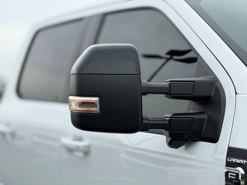 Used 2024 Ford F350 Lariat image 12