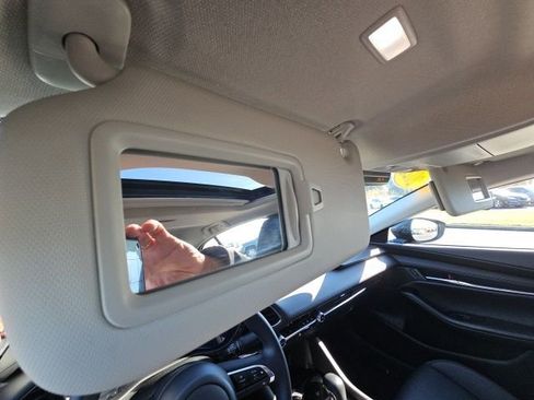 Used 2025 MAZDA MAZDA3 s image 45