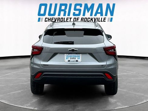 New 2026 Chevrolet Trax LT w/ Sunroof Package image 5