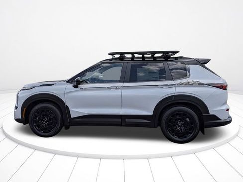New 2026 Mitsubishi Outlander AWD image 6