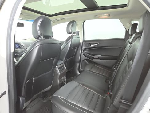 Used 2017 Ford Edge SEL w/ Equipment Group 201A AWD/4WD image 22