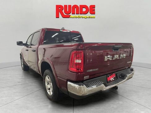 Used 2025 RAM 1500 Big Horn AWD/4WD image 3