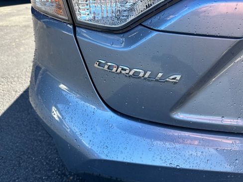 Used 2022 Toyota Corolla LE FWD image 25