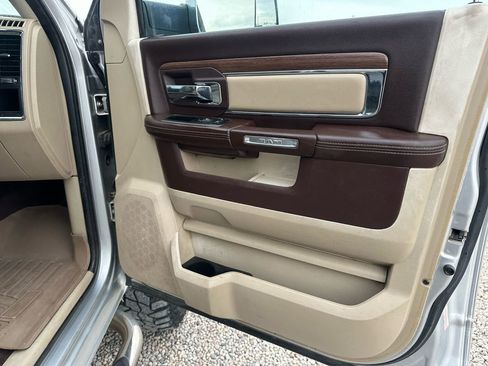 Used 2015 RAM 2500 Laramie w/ Convenience Group image 13