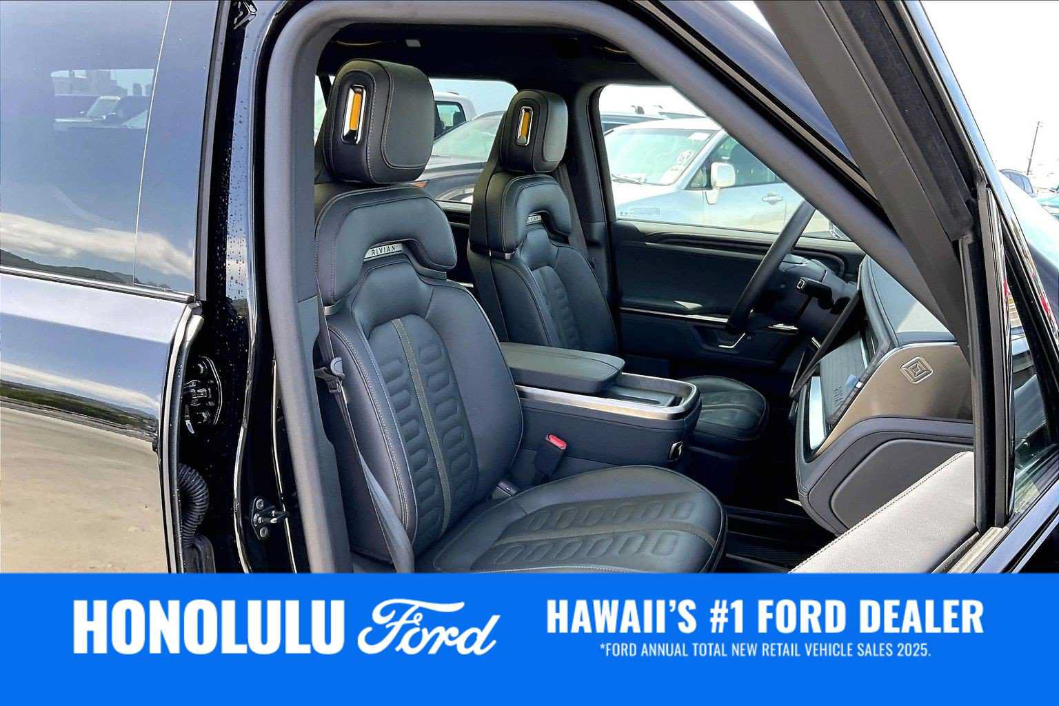 Used 2026 Rivian R1S Adventure Dual AWD/4WD image 13