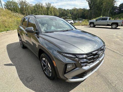 New 2025 Hyundai Tucson SEL image 7