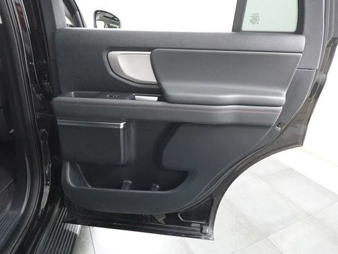 Certified 2025 Ford Expedition Active AWD/4WD image 39