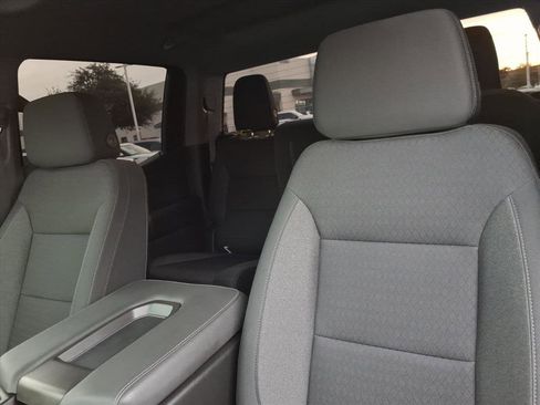 Used 2025 Chevrolet Silverado 1500 Custom image 16