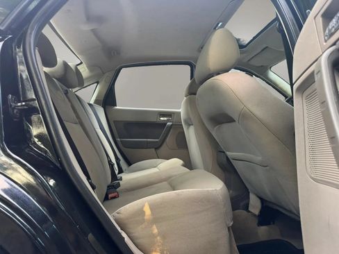 Used 2009 Ford Focus SES FWD image 16