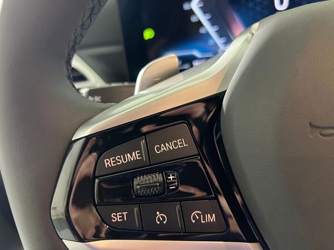 Used 2025 BMW 330i xDrive Sedan w/ Convenience Package AWD/4WD image 18