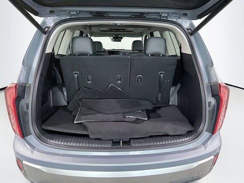 Used 2025 Kia Telluride S image 30