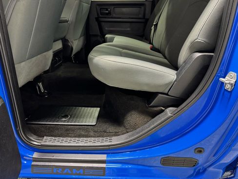 Used 2017 RAM 2500 Tradesman w/ Chrome Appearance Group image 13