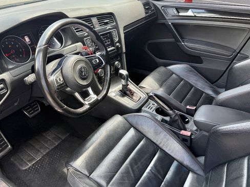 Used 2015 Volkswagen GTI SE FWD image 10