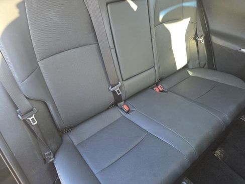 Used 2023 Toyota Venza Limited image 23