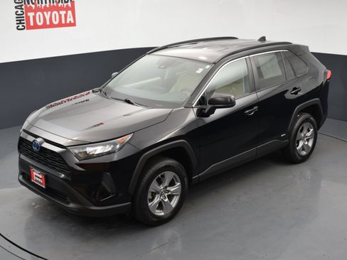Used 2022 Toyota RAV4 LE AWD/4WD image 23