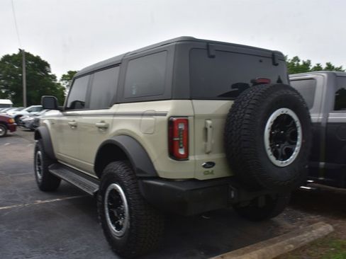 Used 2025 Ford Bronco Outer Banks w/ Sasquatch Package AWD/4WD image 6