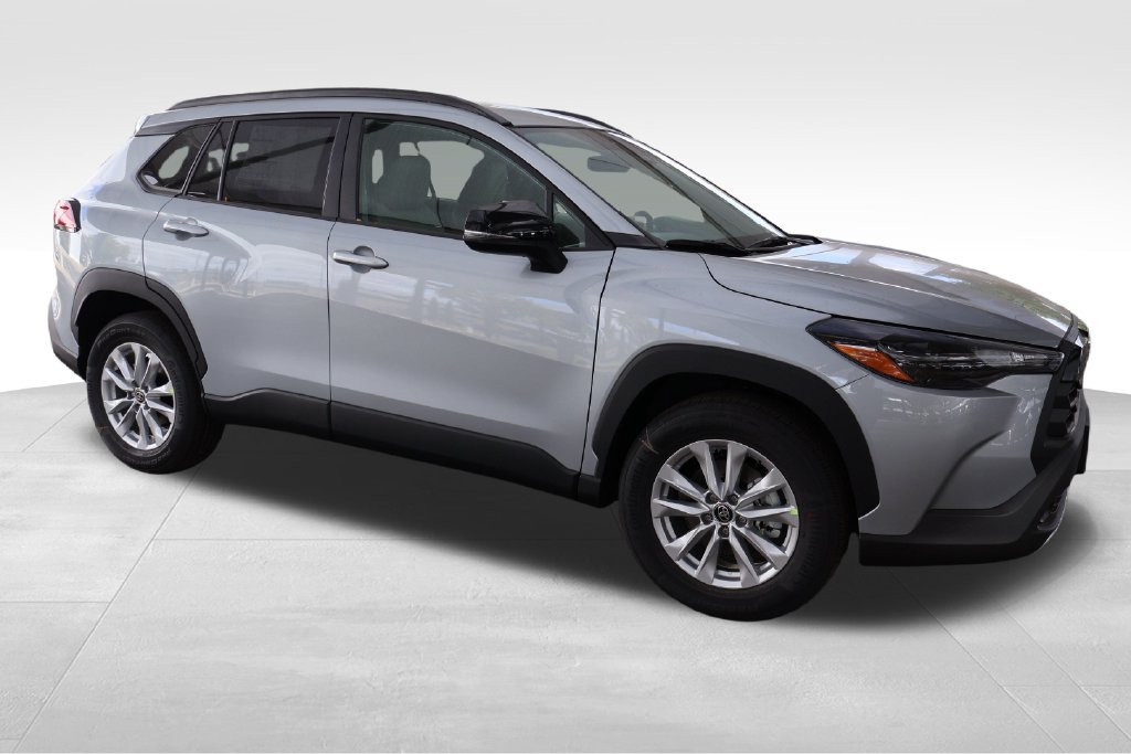 New 2026 Toyota Corolla Cross LE AWD/4WD image 17