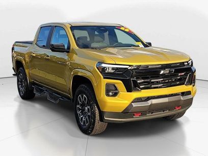 Used 2023 Chevrolet Colorado Z71 w/ Z71 Convenience Package 2