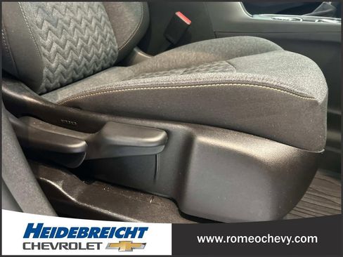 Used 2024 Chevrolet Equinox LT w/ LPO, Floor Liner Package FWD image 35