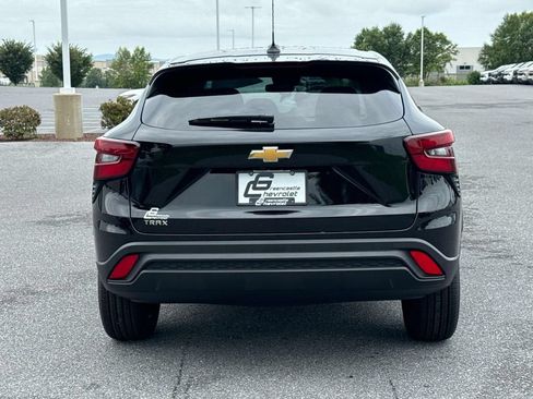 New 2026 Chevrolet Trax LS FWD image 3