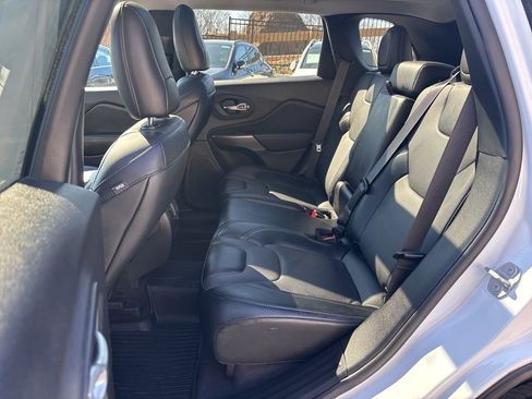 Used 2022 Jeep Cherokee Limited AWD/4WD image 7