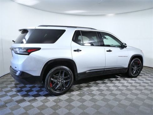 Used 2021 Chevrolet Traverse Premier w/ Redline Edition image 8