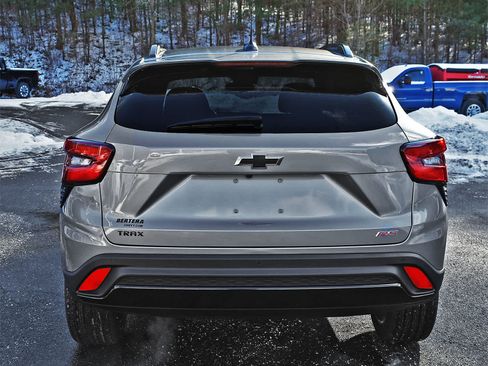 New 2026 Chevrolet Trax RS w/ Sunroof Package image 8