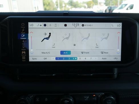 New 2025 Jeep Gladiator Rubicon w/ Convenience Group image 22