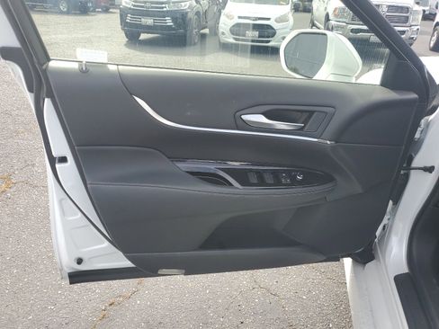 Used 2022 Toyota Mirai XLE w/ Advanced Technology Package image 9