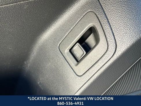 Used 2019 Volkswagen Atlas SE w/ Towing Package image 36