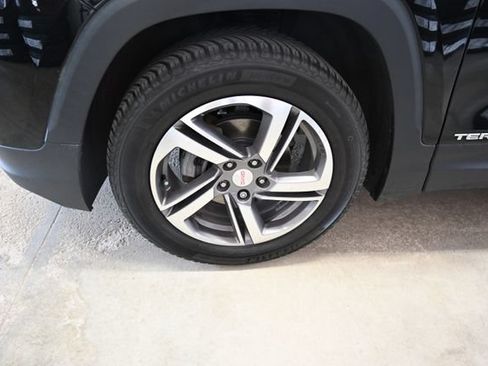 Used 2018 GMC Terrain SLT w/ Preferred Package AWD/4WD image 32