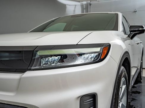 Used 2024 Honda Prologue EX image 13
