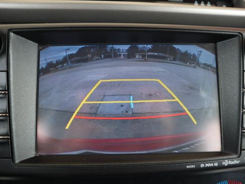 Used 2017 Toyota RAV4 XLE image 42