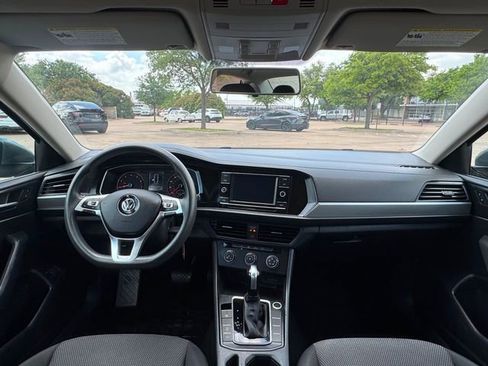 Used 2021 Volkswagen Jetta S image 7