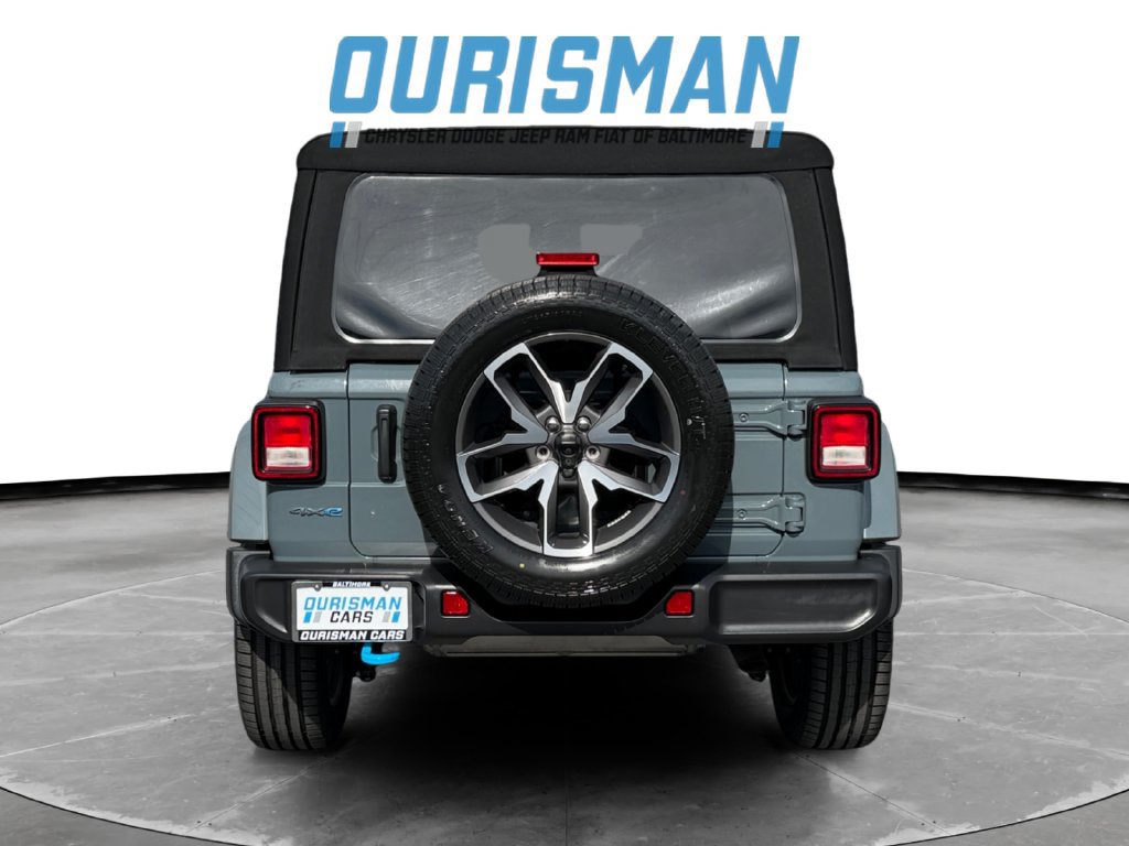 Used 2024 Jeep Wrangler Unlimited AWD/4WD image 5