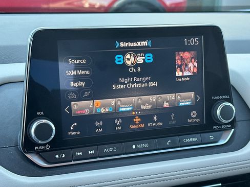 Used 2024 Nissan Rogue SV image 18